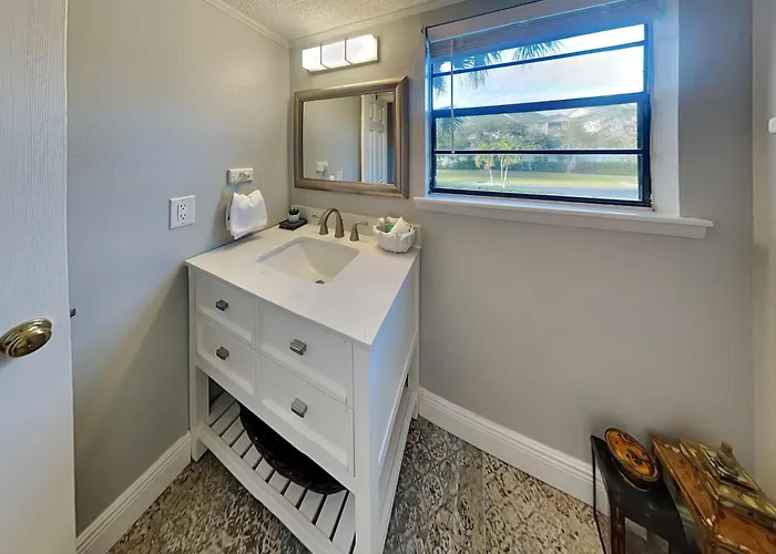 Bayview Apartment